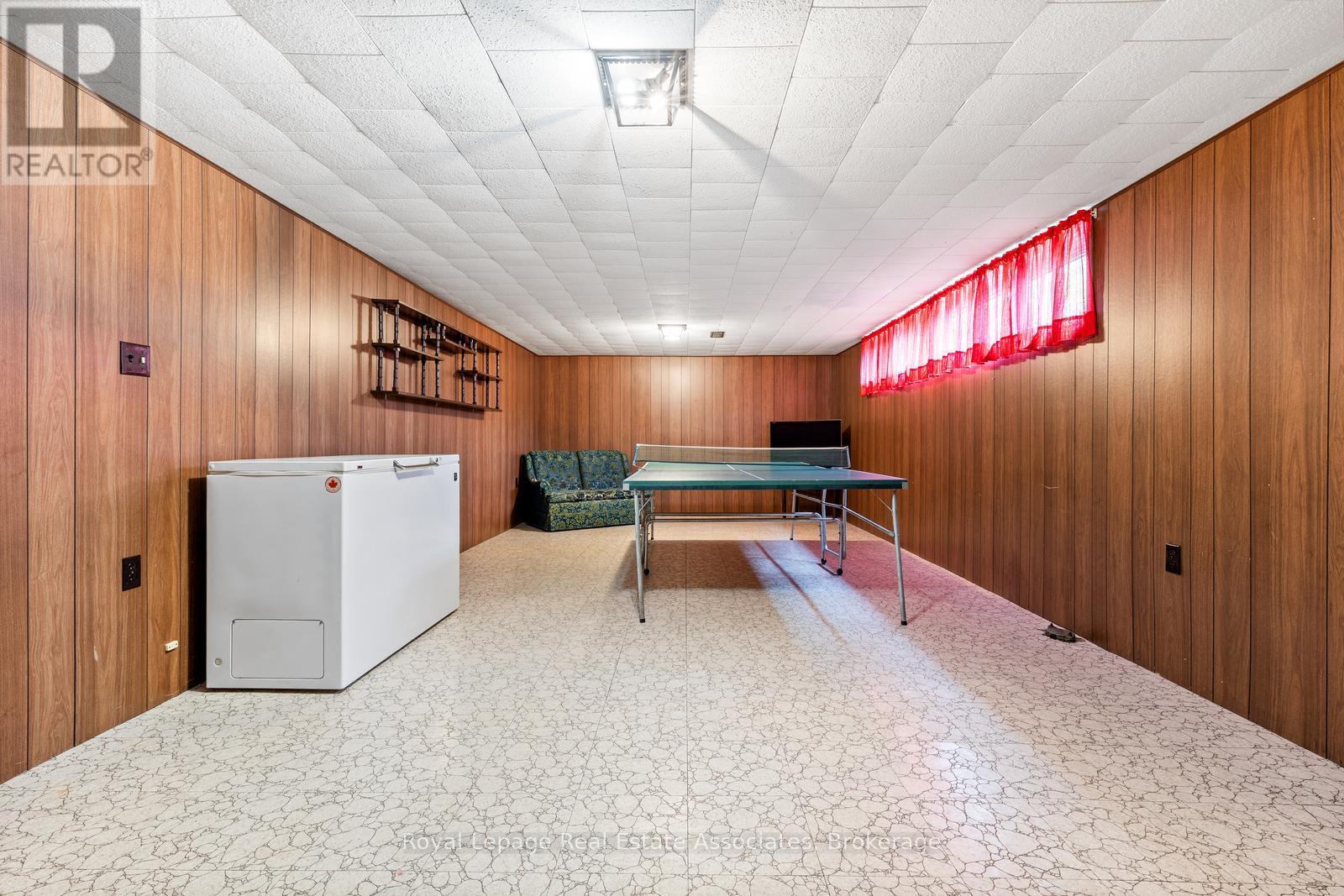 67 Breadner Drive, Toronto, Ontario  M9R 3M5 - Photo 24 - W12503462