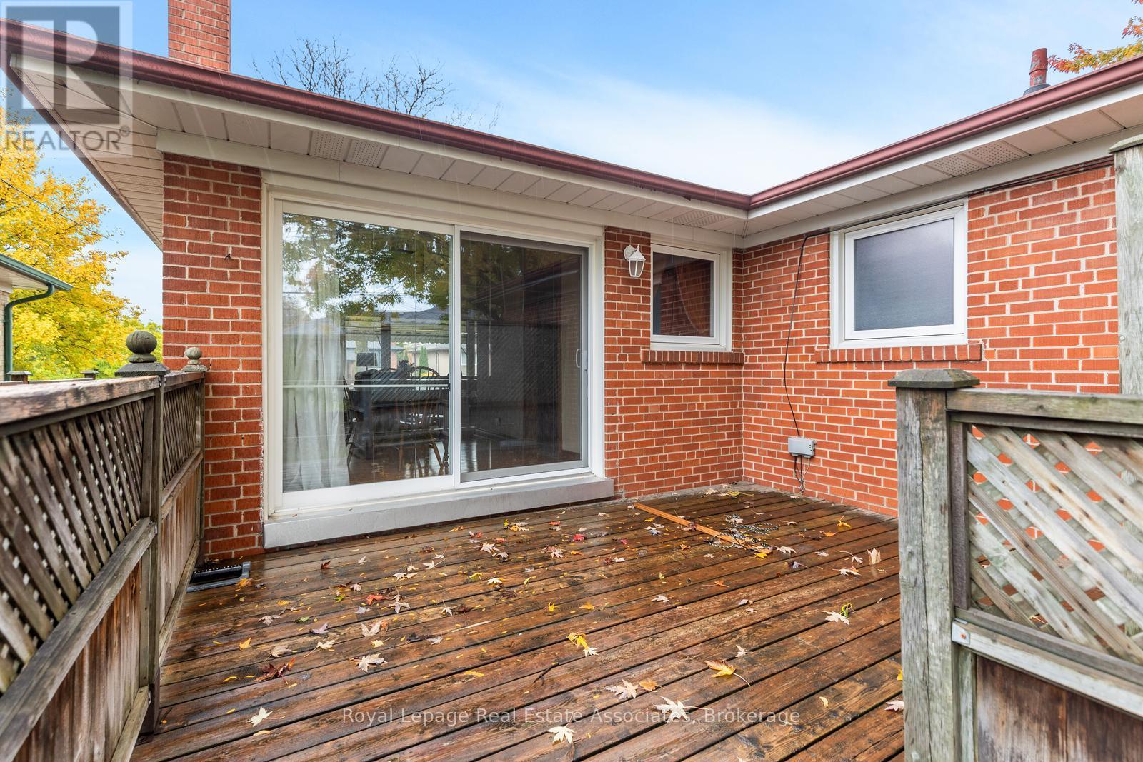 67 Breadner Drive, Toronto, Ontario  M9R 3M5 - Photo 28 - W12503462