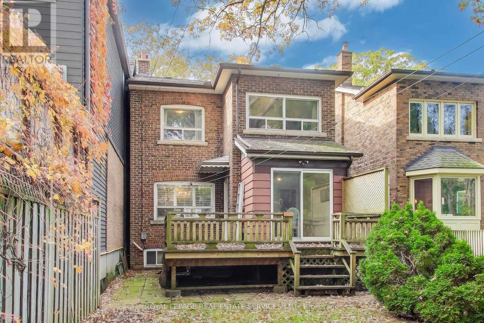 321 Willard Avenue, Toronto, Ontario  M6S 3R1 - Photo 37 - W12503464