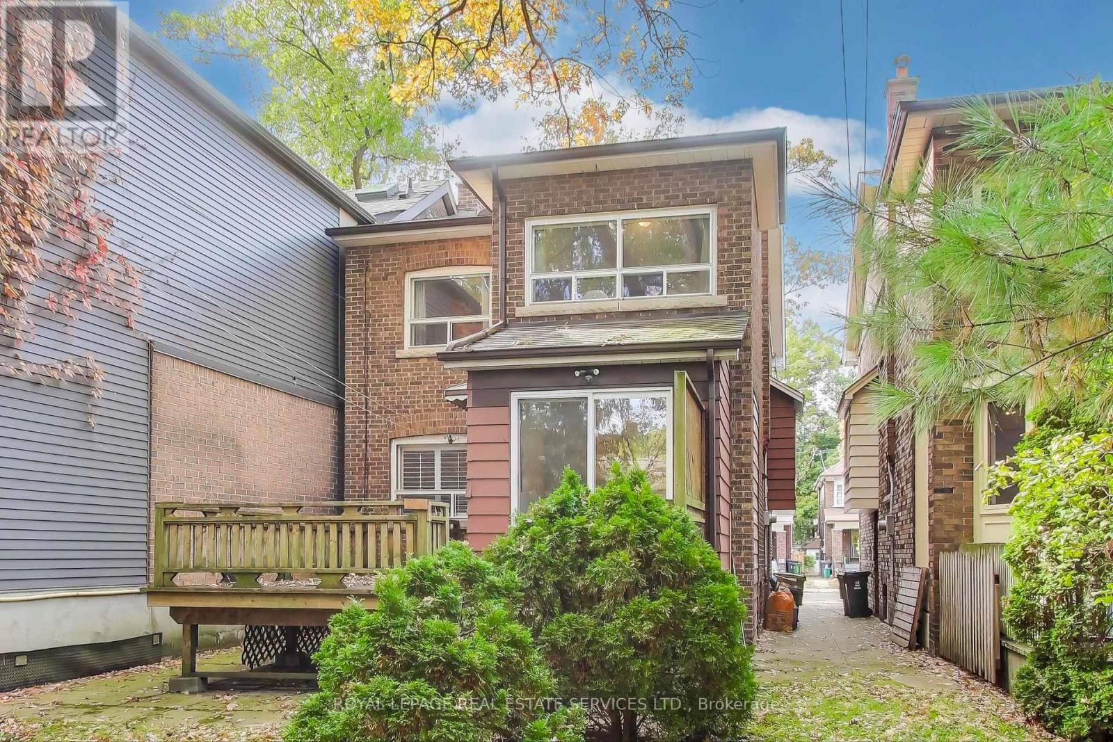 321 Willard Avenue, Toronto, Ontario  M6S 3R1 - Photo 38 - W12503464