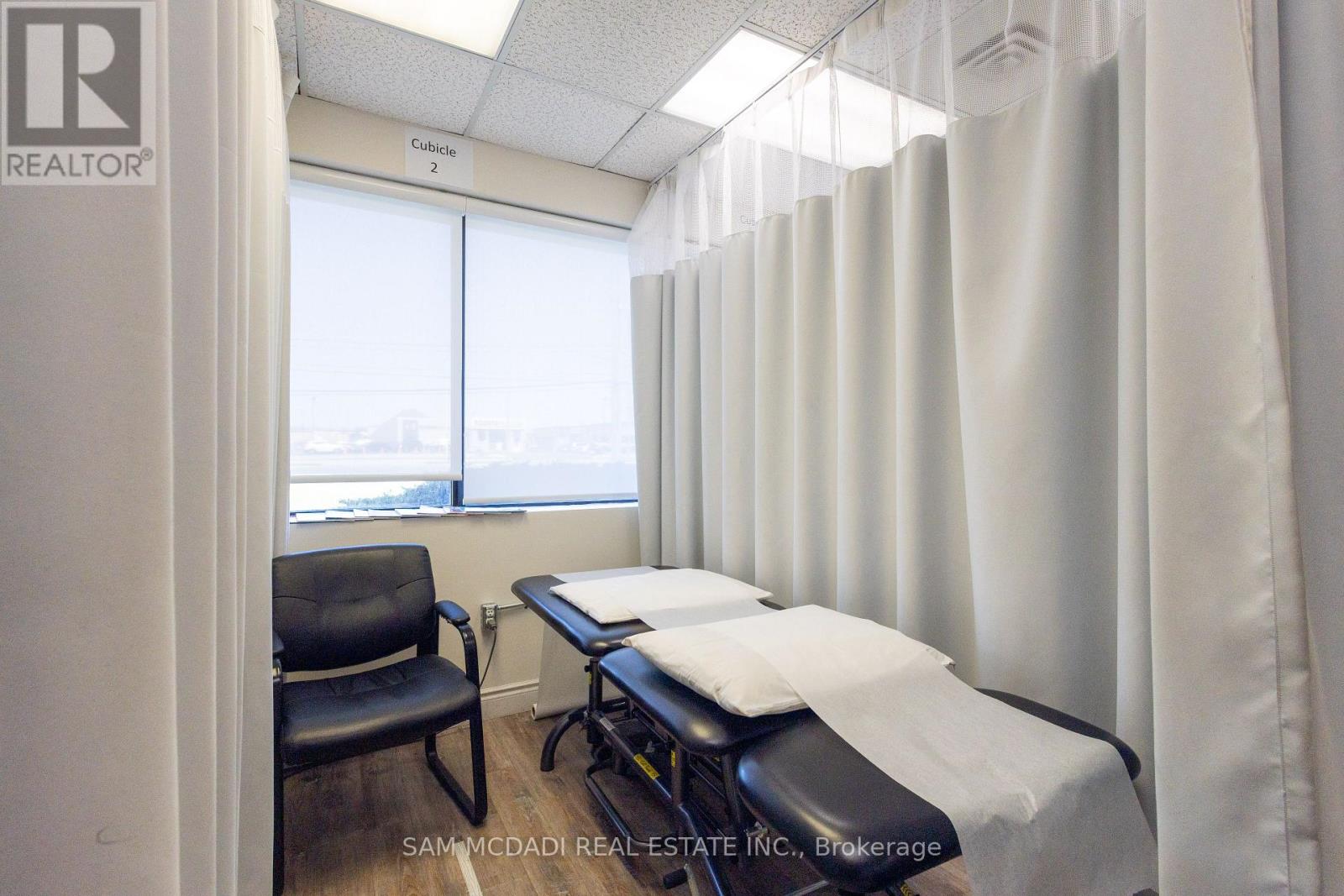 120 - 1060 Speers Road, Oakville, Ontario  L6L 2X4 - Photo 20 - W12503482