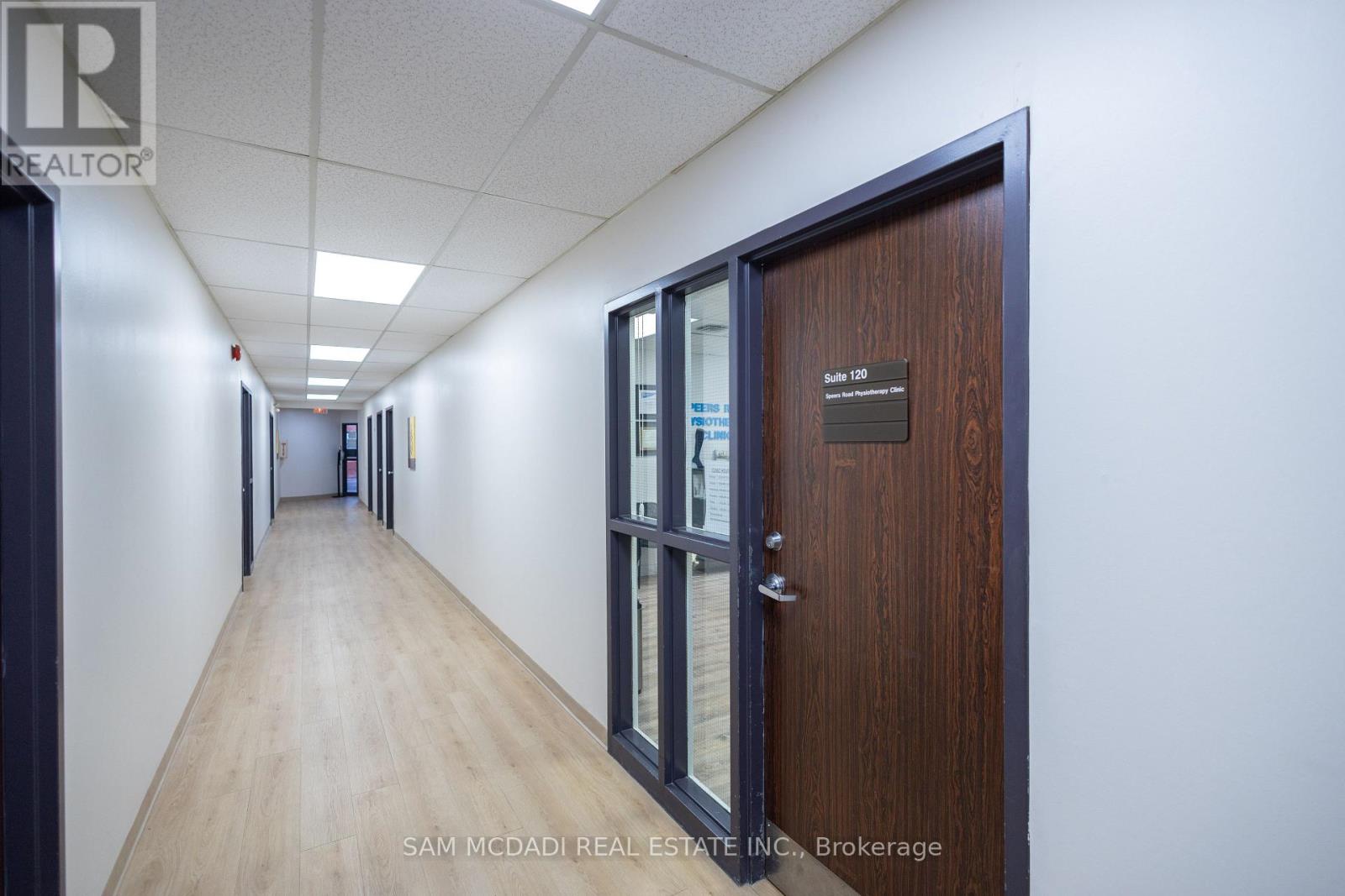 120 - 1060 Speers Road, Oakville, Ontario  L6L 2X4 - Photo 5 - W12503482