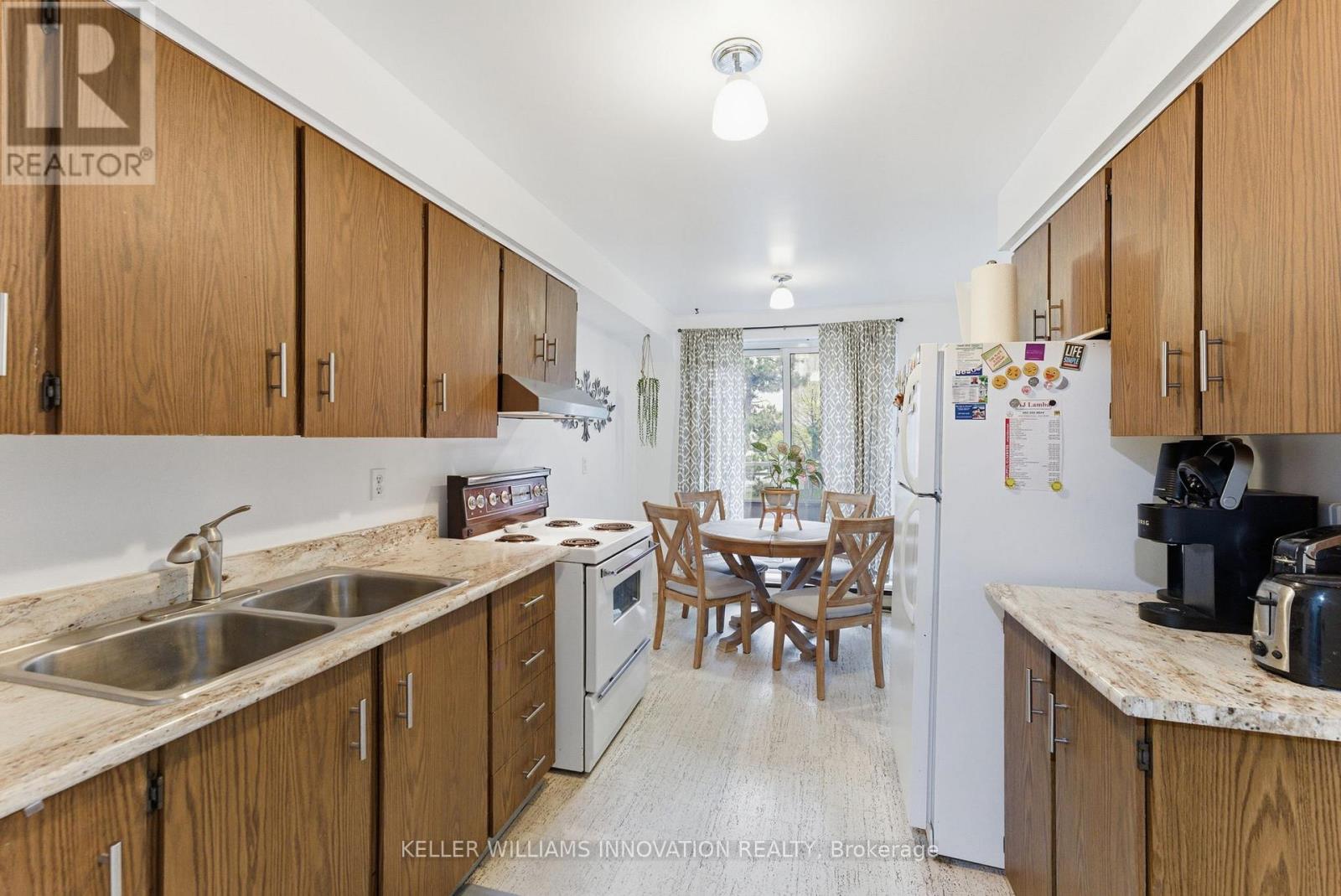 175 - 2170 Bromsgrove Road, Mississauga, Ontario  L5J 4J2 - Photo 5 - W12503504