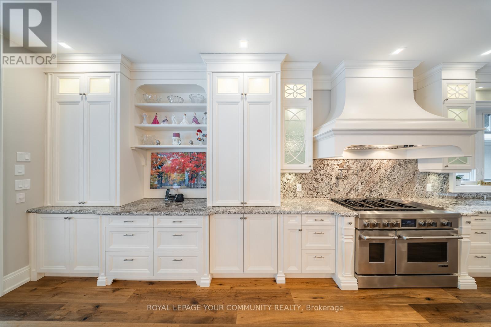 1551 Warland Road, Oakville, Ontario  L6L 1N4 - Photo 13 - W12503506