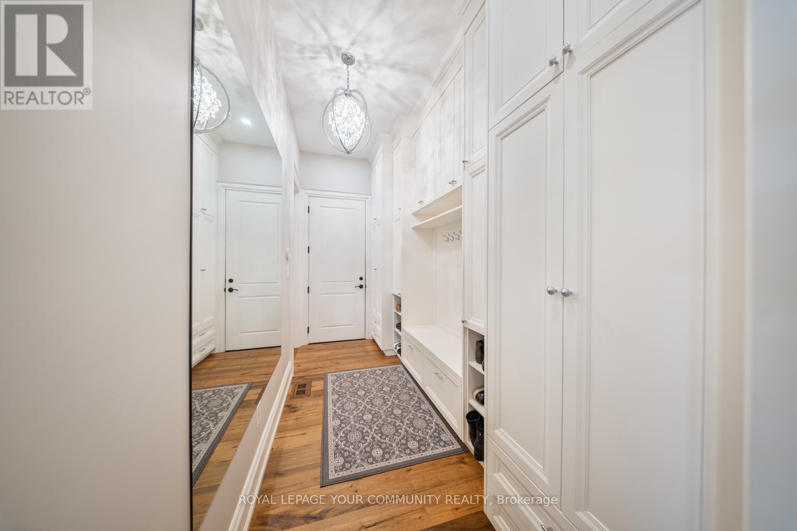 1551 Warland Road, Oakville, Ontario  L6L 1N4 - Photo 19 - W12503506