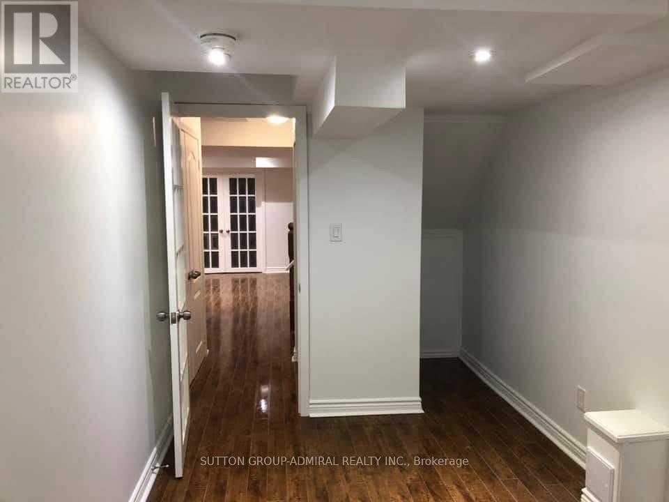 Basement - 39 Bassett Crescent, Brampton, Ontario  L6X 0E4 - Photo 4 - W12503508