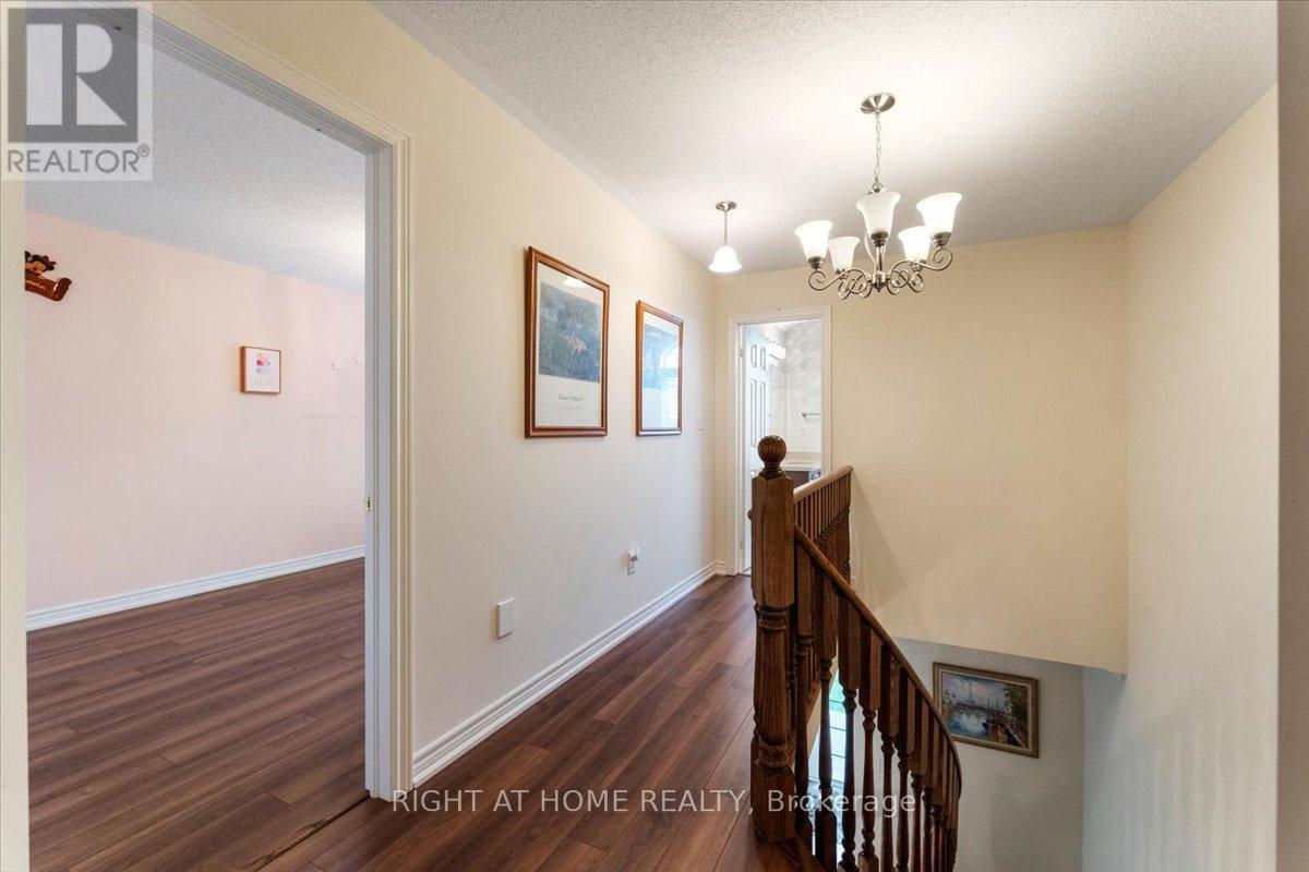 3229 Stoney Crescent N, Mississauga, Ontario  L5M 0V4 - Photo 16 - W12503516