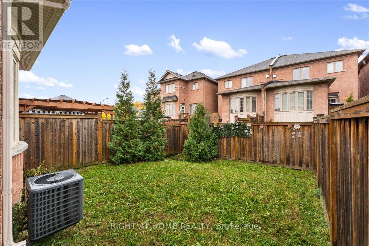 3229 Stoney Crescent N, Mississauga, Ontario  L5M 0V4 - Photo 26 - W12503516