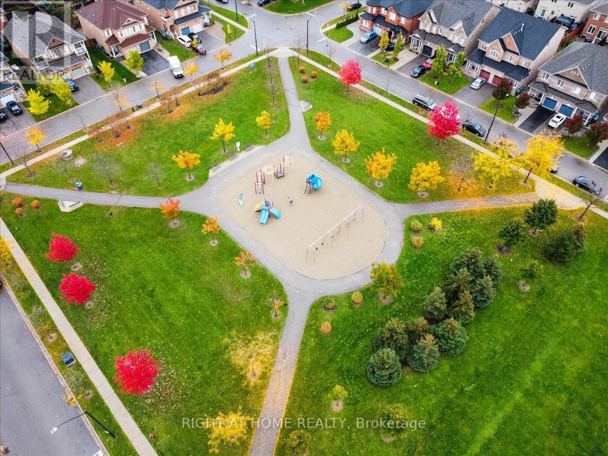 3229 Stoney Crescent N, Mississauga, Ontario  L5M 0V4 - Photo 30 - W12503516