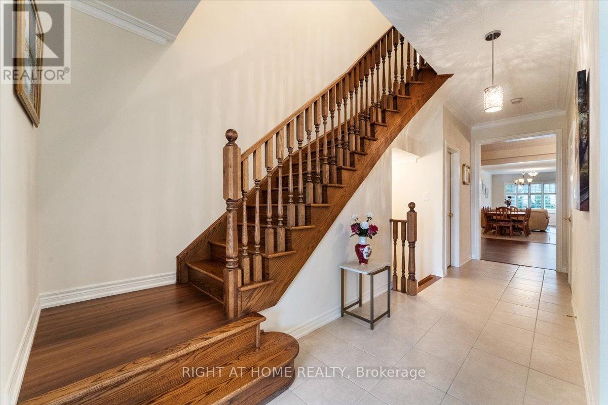 3229 Stoney Crescent N, Mississauga, Ontario  L5M 0V4 - Photo 5 - W12503516