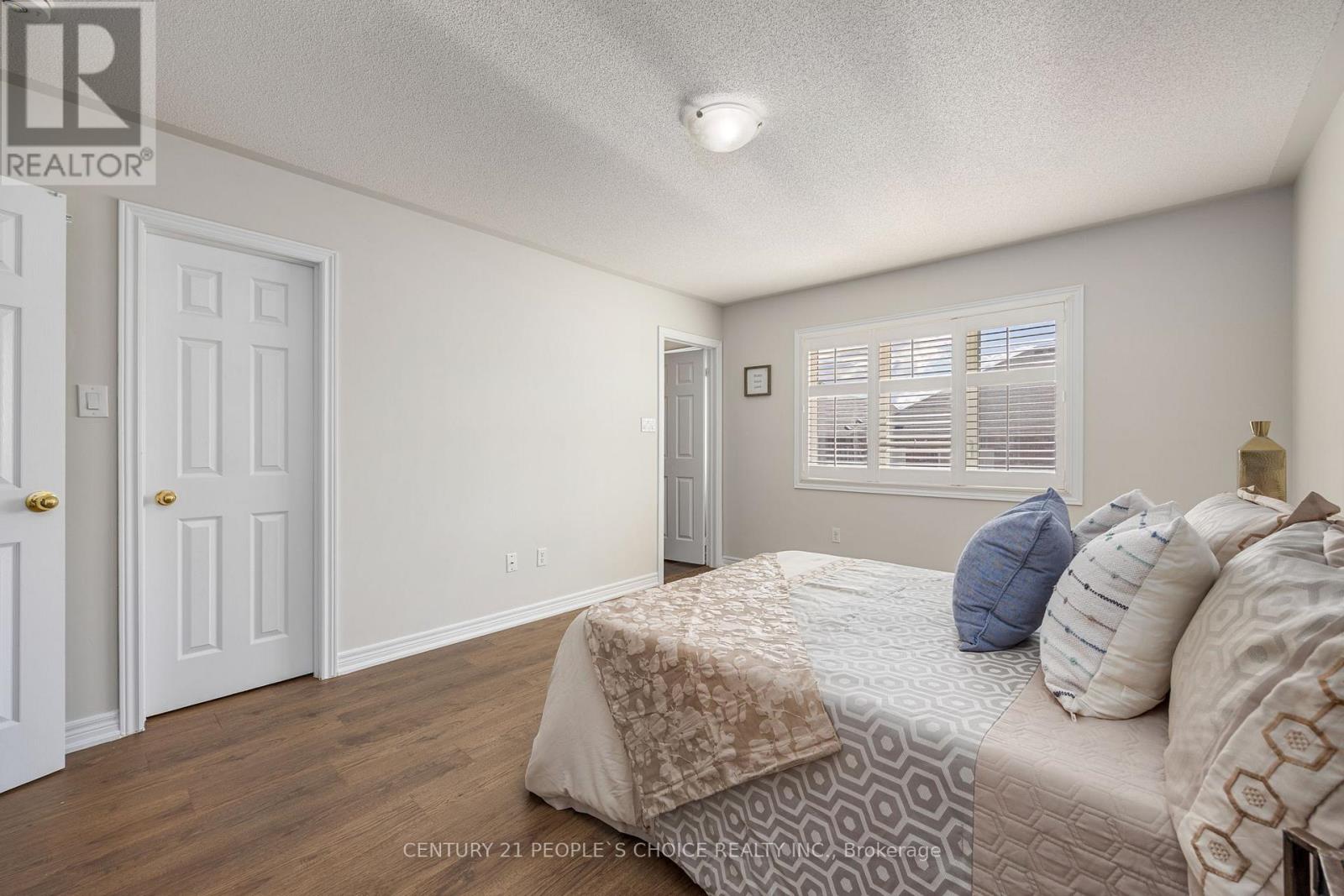 32 Frenchpark Circle, Brampton, Ontario  L6X 0Y6 - Photo 23 - W12503530