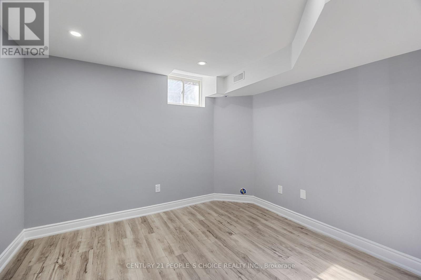 32 Frenchpark Circle, Brampton, Ontario  L6X 0Y6 - Photo 31 - W12503530