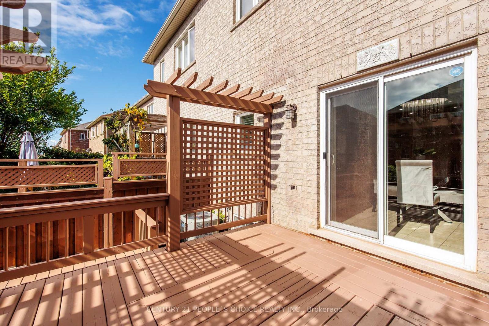 32 Frenchpark Circle, Brampton, Ontario  L6X 0Y6 - Photo 36 - W12503530