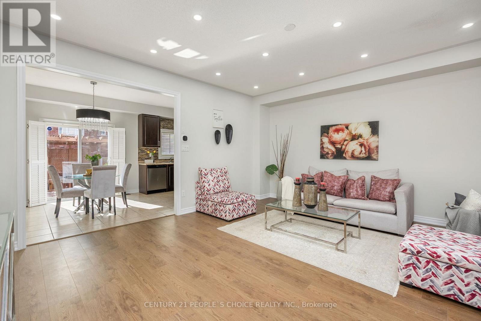 32 Frenchpark Circle, Brampton, Ontario  L6X 0Y6 - Photo 6 - W12503530