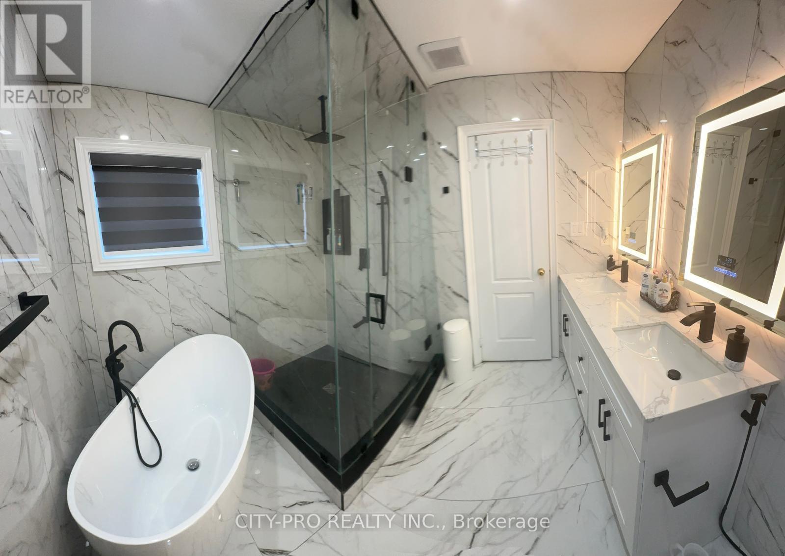 85 Bonistel Crescent, Brampton, Ontario  L7A 3H1 - Photo 22 - W12503554