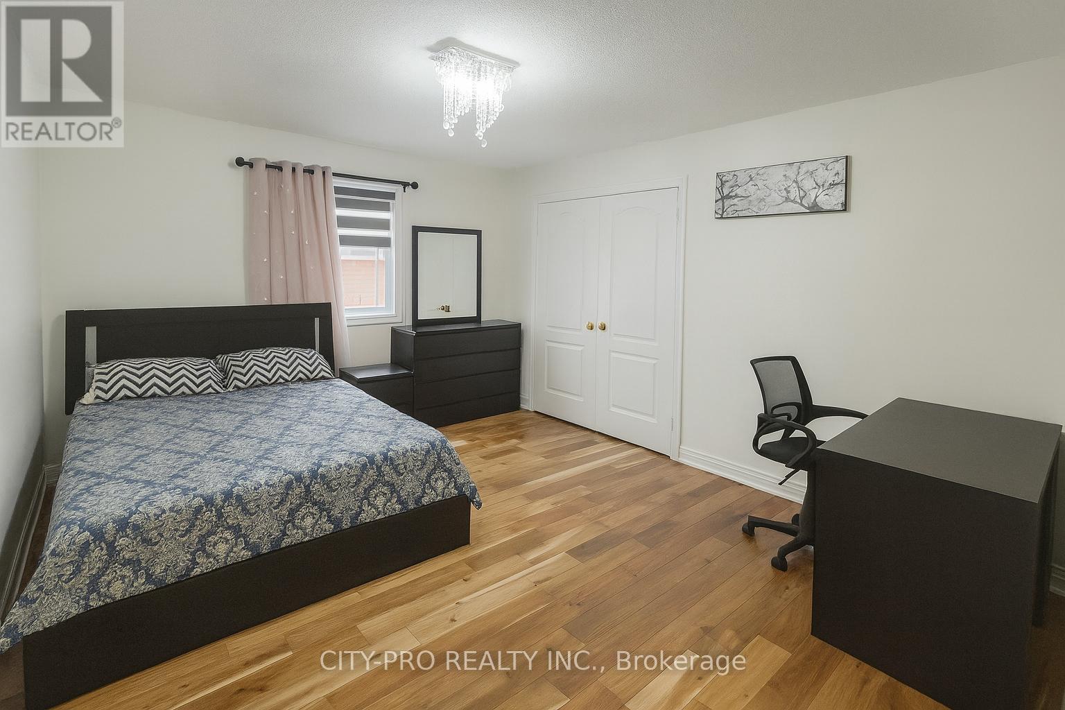 85 Bonistel Crescent, Brampton, Ontario  L7A 3H1 - Photo 24 - W12503554