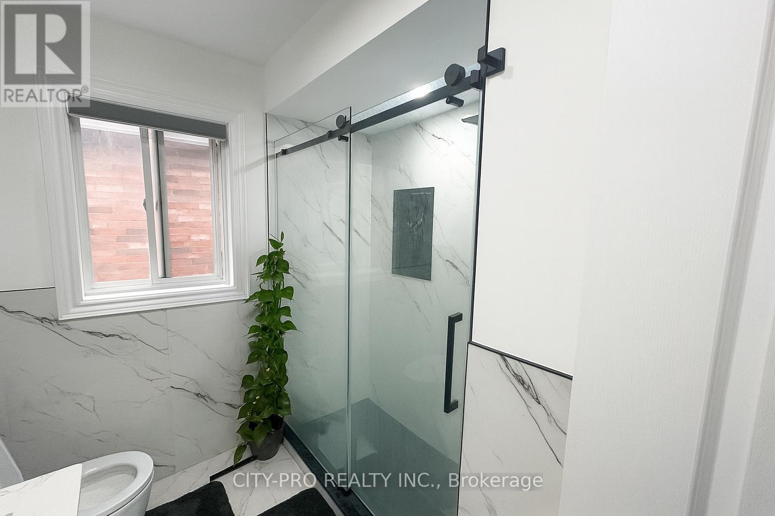 85 Bonistel Crescent, Brampton, Ontario  L7A 3H1 - Photo 26 - W12503554