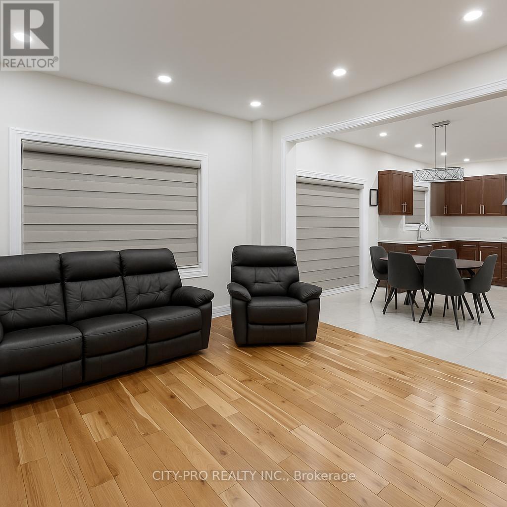 85 Bonistel Crescent, Brampton, Ontario  L7A 3H1 - Photo 8 - W12503554