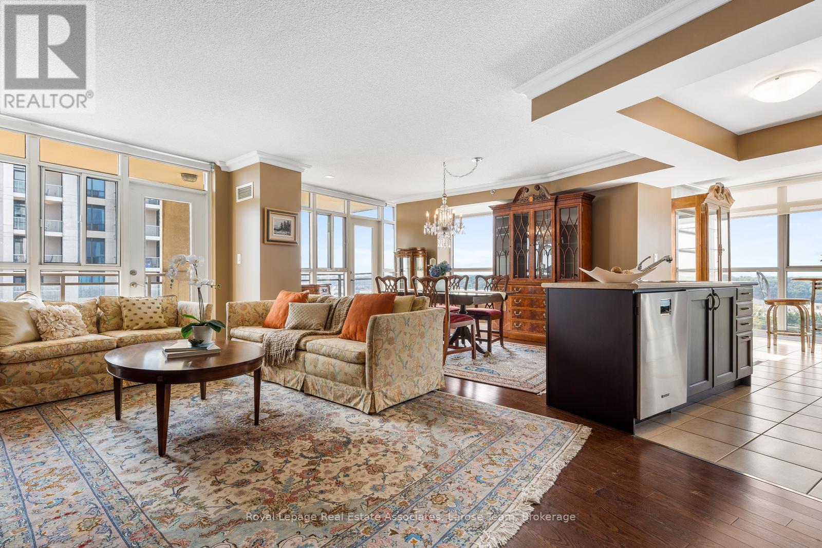 1607 - 3 Marine Parade Drive, Toronto, Ontario  M8V 3Z5 - Photo 3 - W12503560