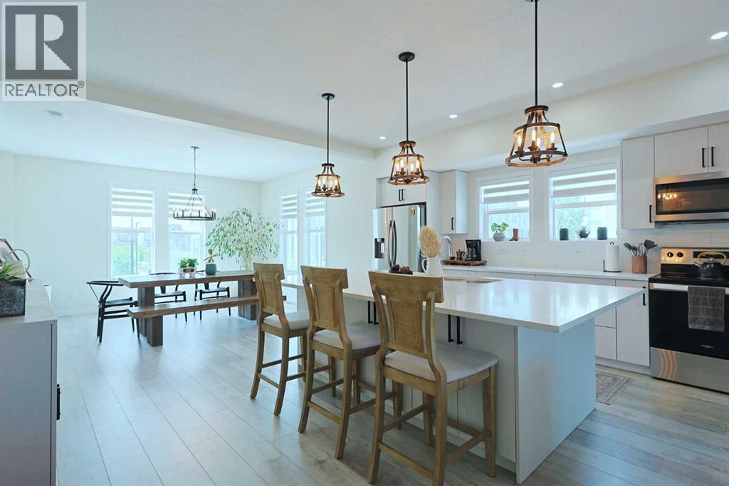 220 South Point Park Sw, Airdrie, Alberta  T4B 5C3 - Photo 1 - A2226492