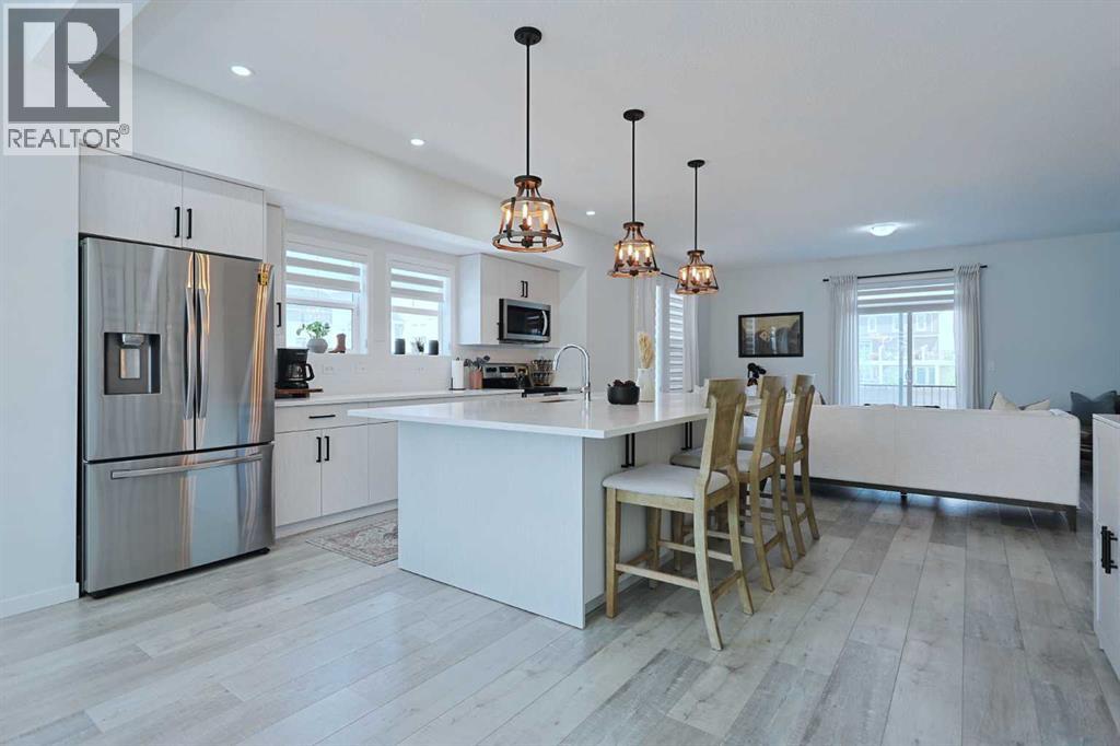 220 South Point Park Sw, Airdrie, Alberta  T4B 5C3 - Photo 6 - A2226492