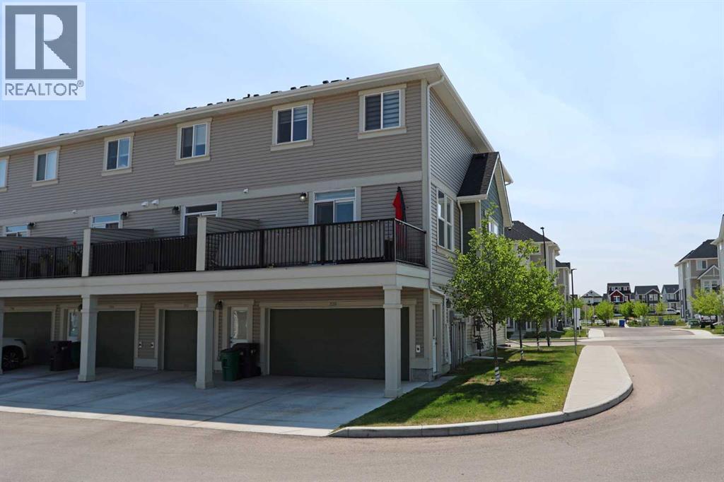 220 South Point Park Sw, Airdrie, Alberta  T4B 5C3 - Photo 9 - A2226492