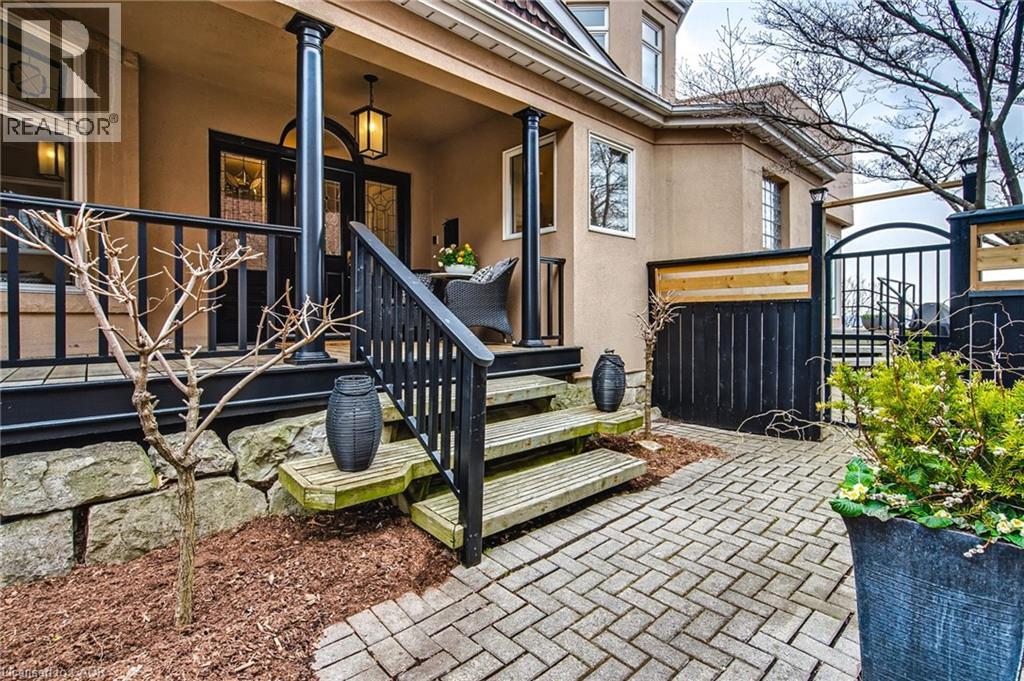 91 Mountain Park Avenue, Hamilton, Ontario  L9A 1A1 - Photo 12 - 40765802