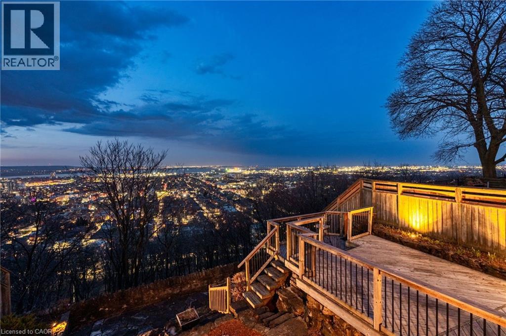 91 Mountain Park Avenue, Hamilton, Ontario  L9A 1A1 - Photo 48 - 40765802