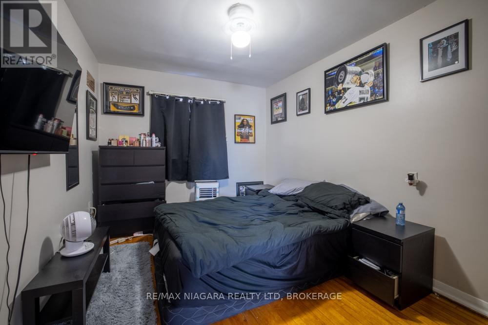 55 Ann Street, Thorold, Ontario L2V 2J8 - Photo 19 - X12503728