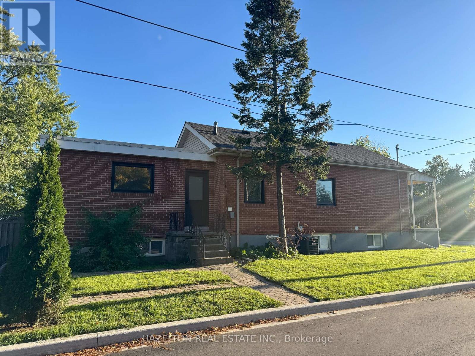 MAIN - 99 TWENTY SIXTH STREET, Toronto, Ontario