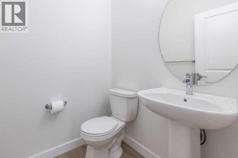 33 Walcrest Lane Se, Calgary, Alberta  T2X 4L4 - Photo 31 - A2257233