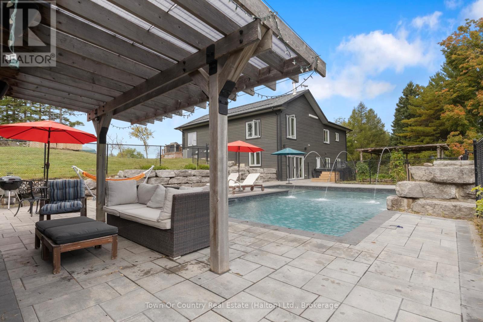 5041 Third Line, Erin, Ontario L7J 2L8 - Photo 19 - X12468457