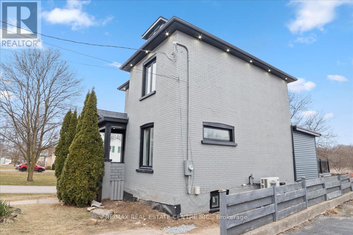 401 Fountain Street S, Cambridge, Ontario  N3H 1J2 - Photo 2 - X12503306