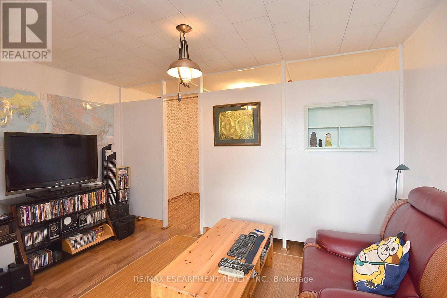 564 Evans Road, Hamilton, Ontario  L8B 0G7 - Photo 29 - X12503528