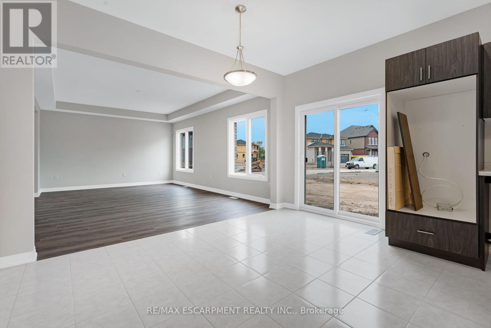 778 Bradford Avenue, Fort Erie, Ontario  L2A 0H3 - Photo 17 - X12155290