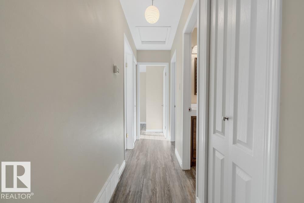 8712 151 Av Nw, Edmonton, Alberta  T5E 5Y2 - Photo 11 - E4464544