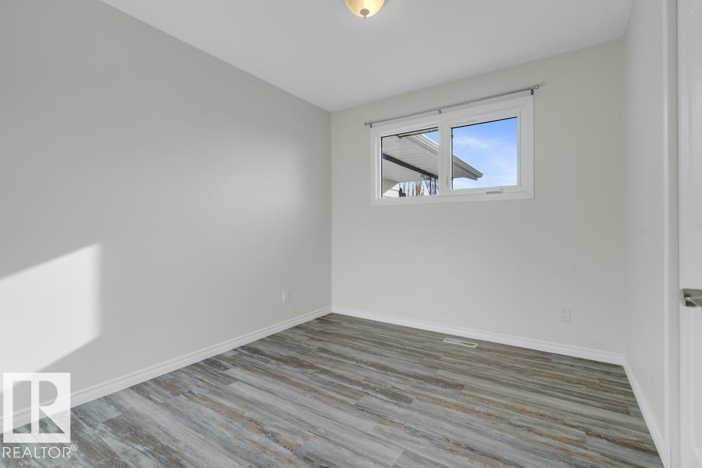 8712 151 Av Nw, Edmonton, Alberta  T5E 5Y2 - Photo 12 - E4464544