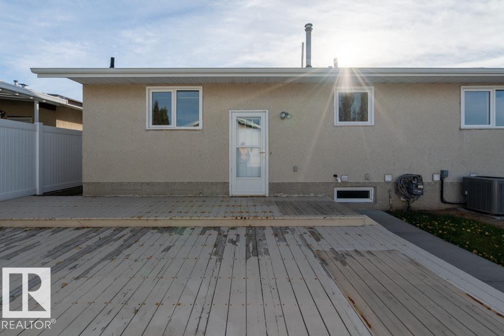 8712 151 Av Nw, Edmonton, Alberta  T5E 5Y2 - Photo 40 - E4464544