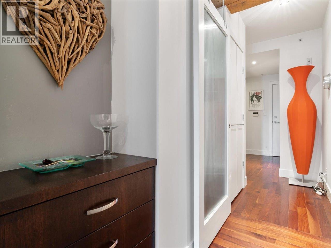 301 1275 Hamilton Street, Vancouver, British Columbia  V6B 1E2 - Photo 13 - R3063961