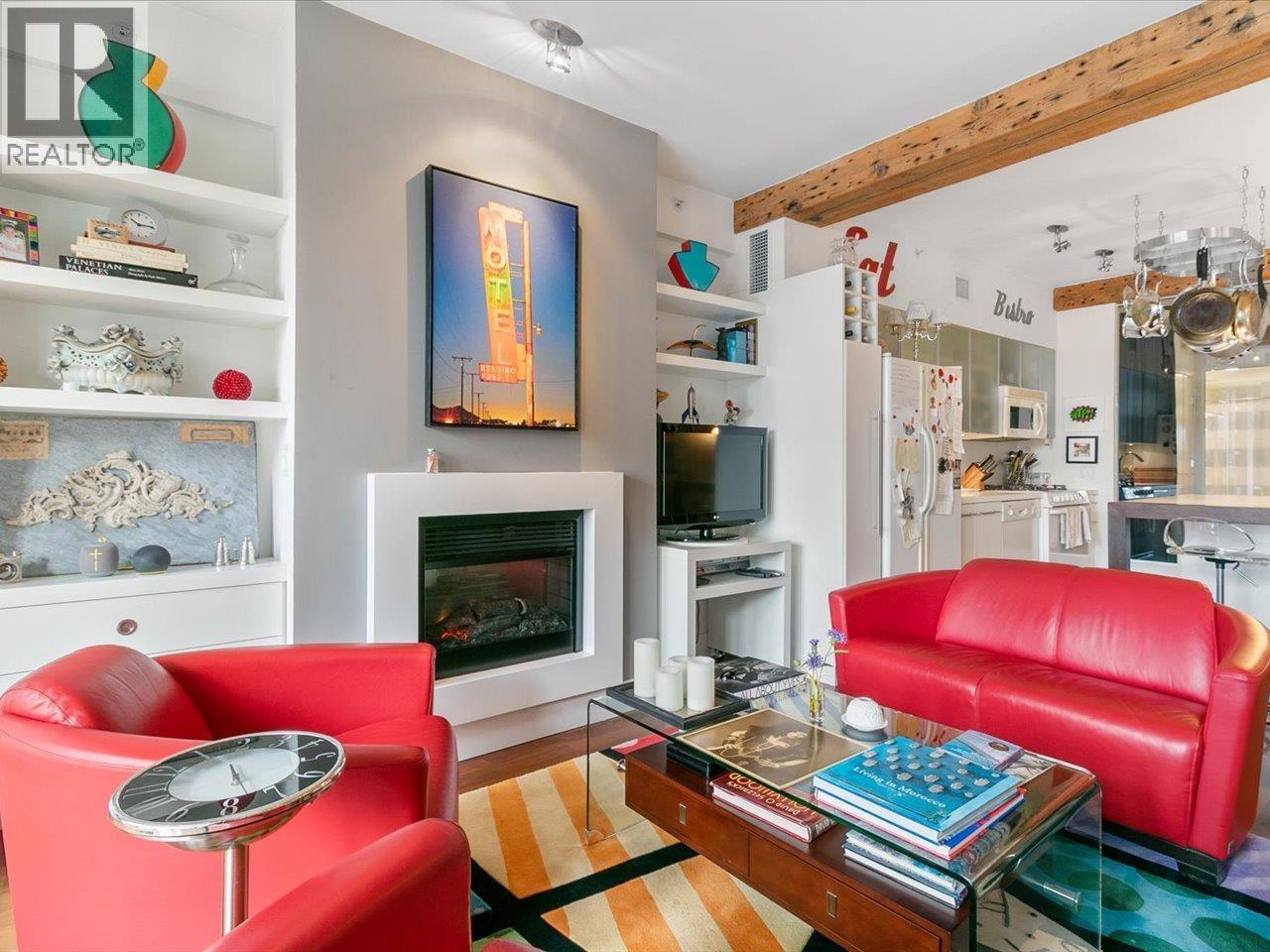 301 1275 Hamilton Street, Vancouver, British Columbia  V6B 1E2 - Photo 3 - R3063961