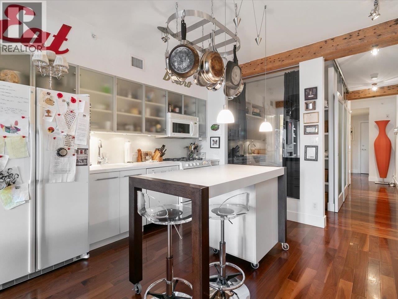 301 1275 Hamilton Street, Vancouver, British Columbia  V6B 1E2 - Photo 7 - R3063961