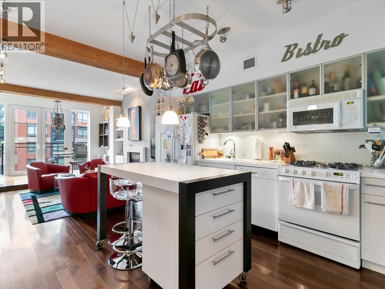 301 1275 Hamilton Street, Vancouver, British Columbia  V6B 1E2 - Photo 8 - R3063961