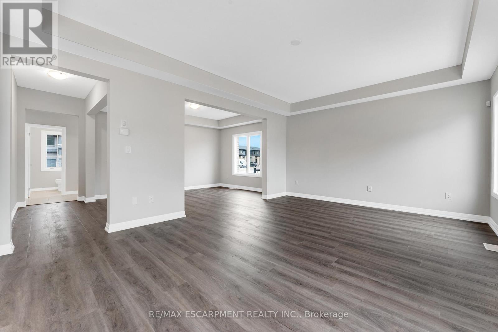 778 Bradford Avenue, Fort Erie, Ontario  L2A 0H3 - Photo 14 - X12155290