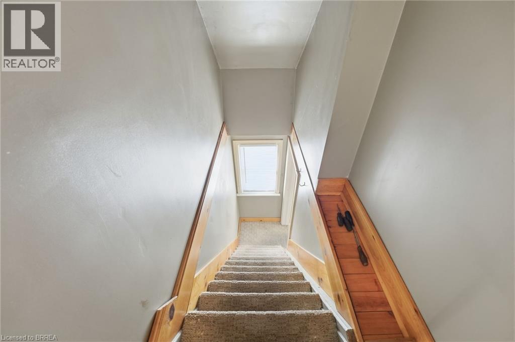 35 Edwin Street, Brantford, Ontario  N3T 4B8 - Photo 10 - 40776455