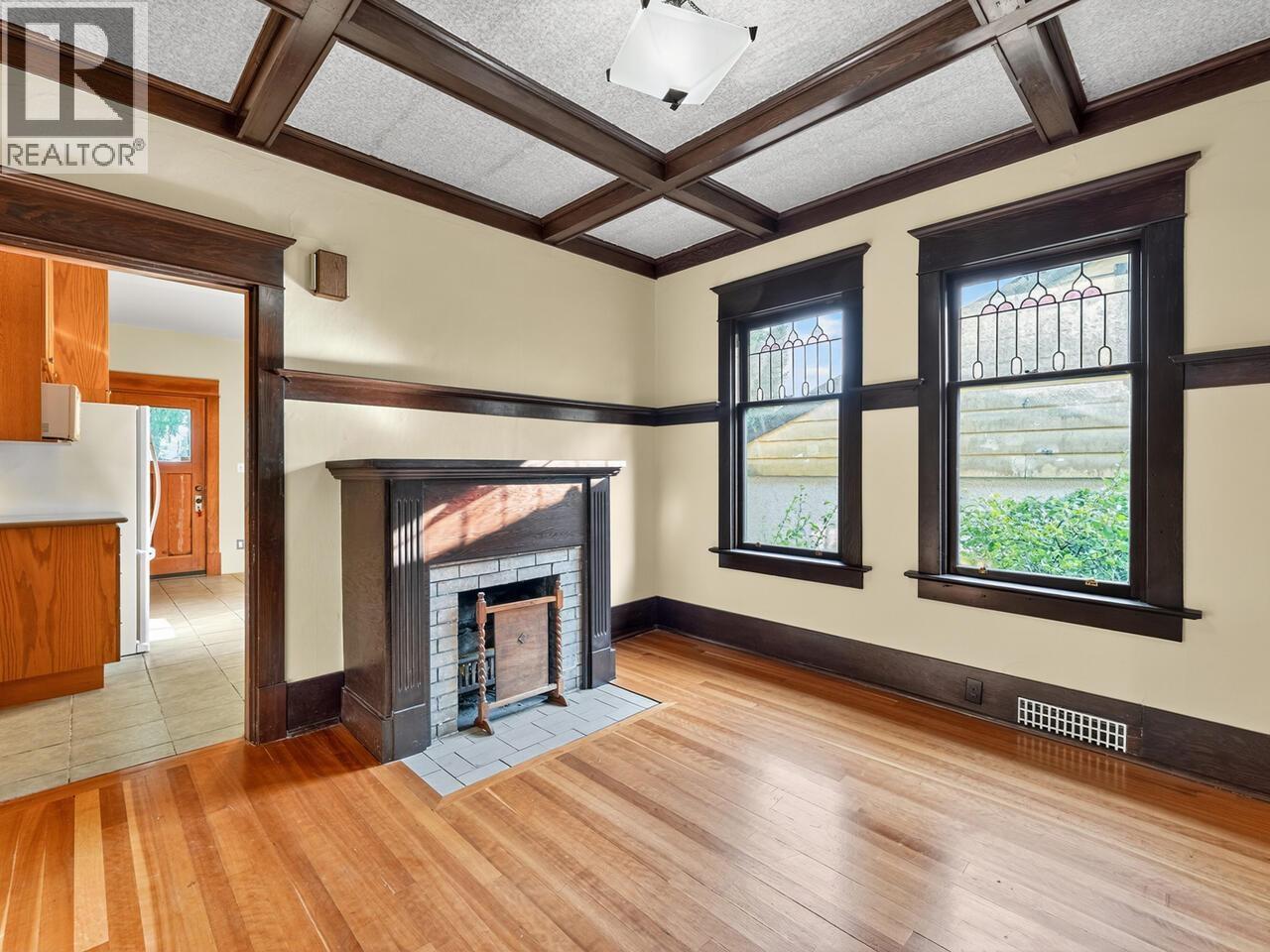 812 DUBLIN STREET, New Westminster, British Columbia