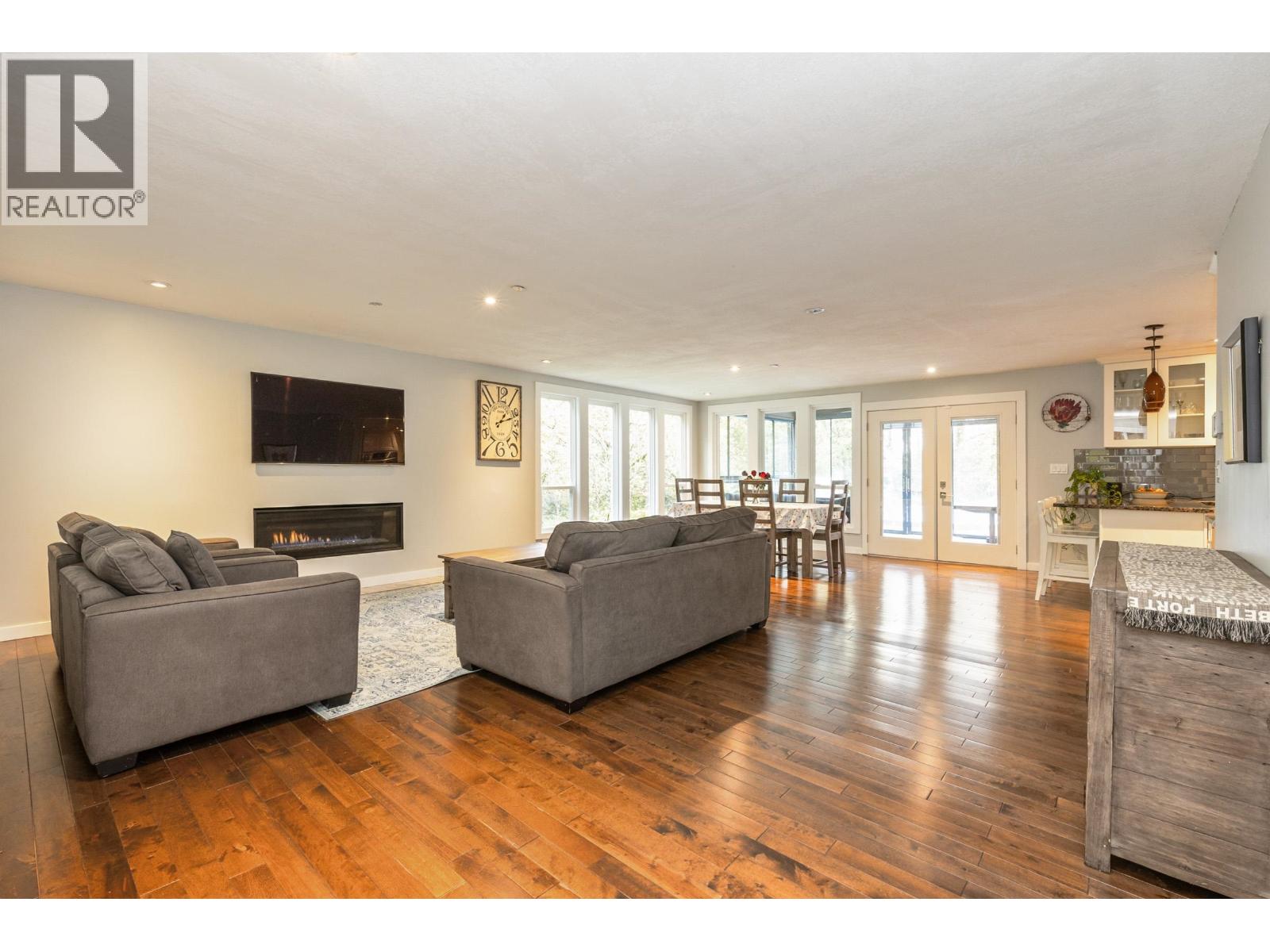 24445 104 Avenue, Maple Ridge, British Columbia  V2W 1J2 - Photo 5 - R3063972