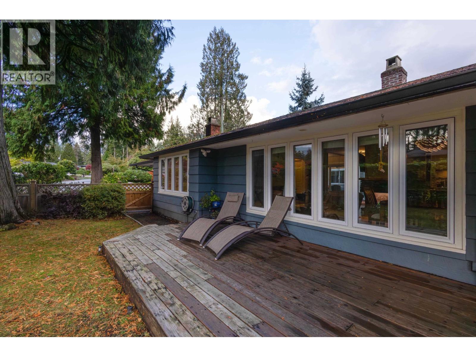 3440 Bluebonnet Road, North Vancouver, British Columbia V7R 4C8 - Photo 7 - R3063980