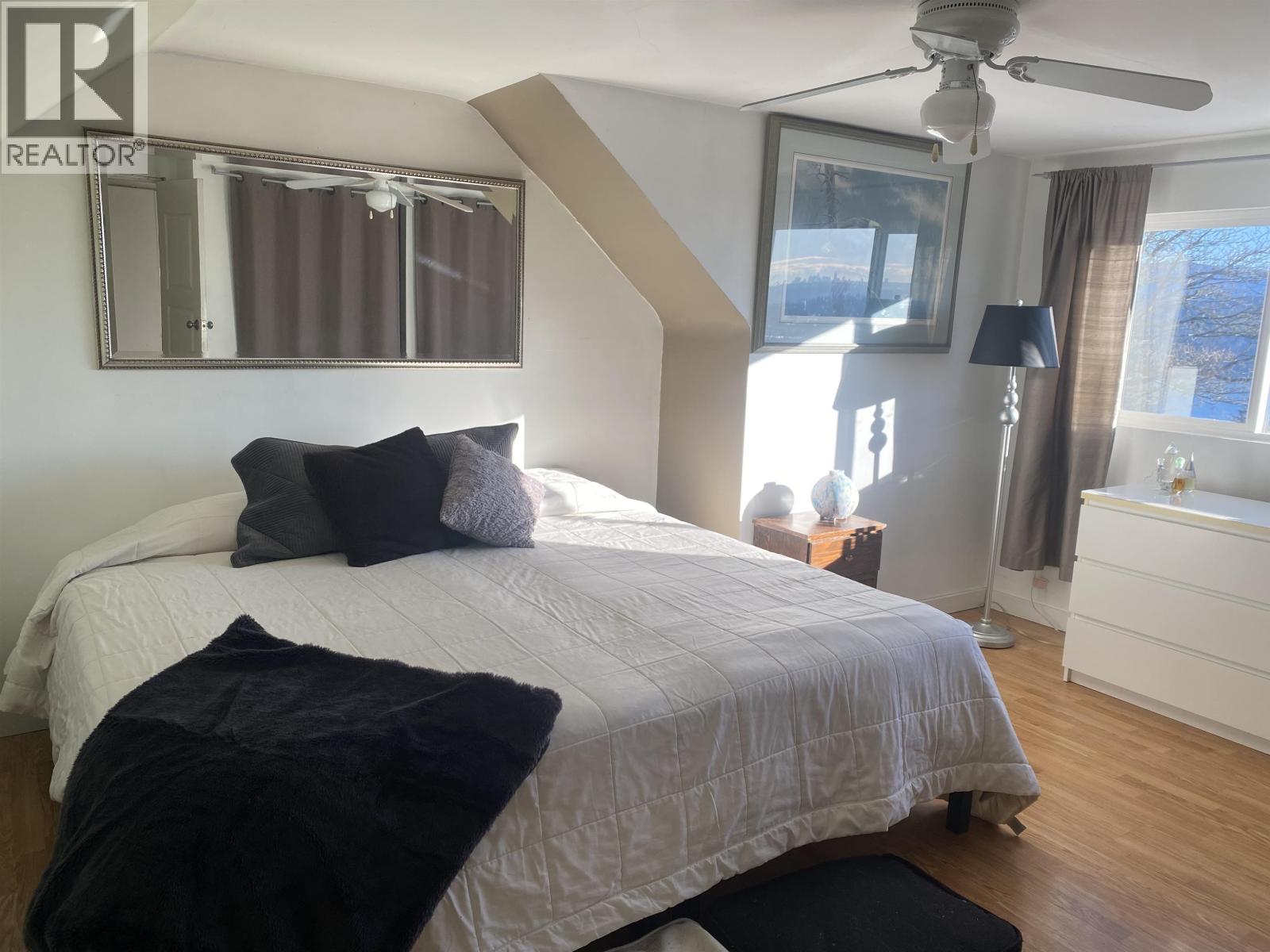 190 N Ellesmere Avenue, Burnaby, British Columbia  V5B 1J8 - Photo 24 - R3063986