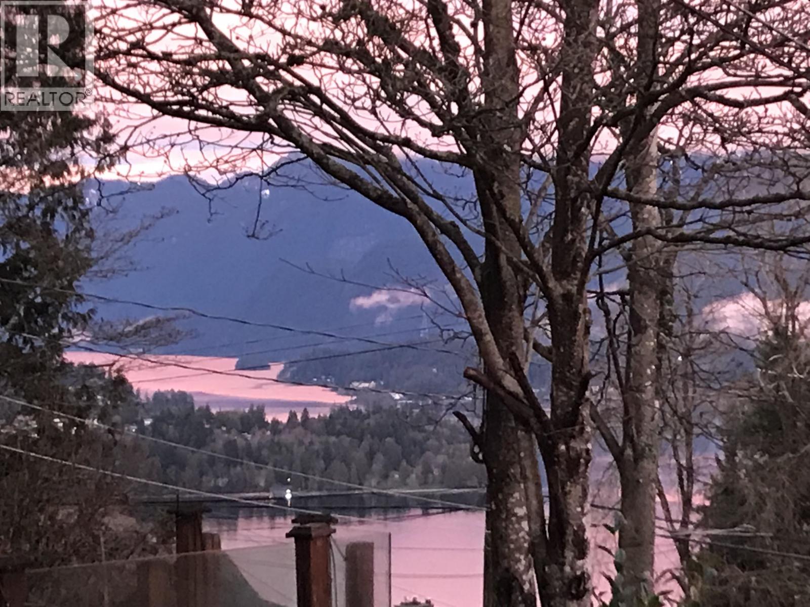 190 N Ellesmere Avenue, Burnaby, British Columbia  V5B 1J8 - Photo 8 - R3063986