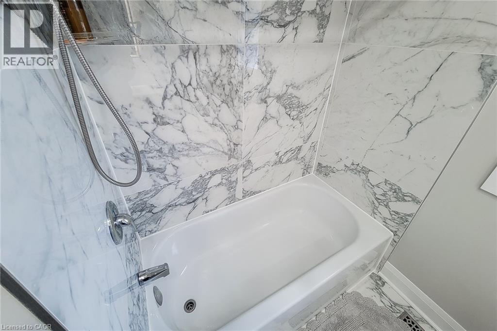 103 East 45th Street, Hamilton, Ontario  L8T 3J9 - Photo 28 - 40782386